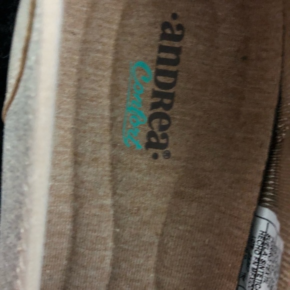 Andrea Shoes Sz 7 - Picture 12 of 14
